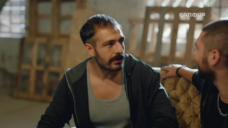 Кадры из сериала Моя левая сторона (2020)